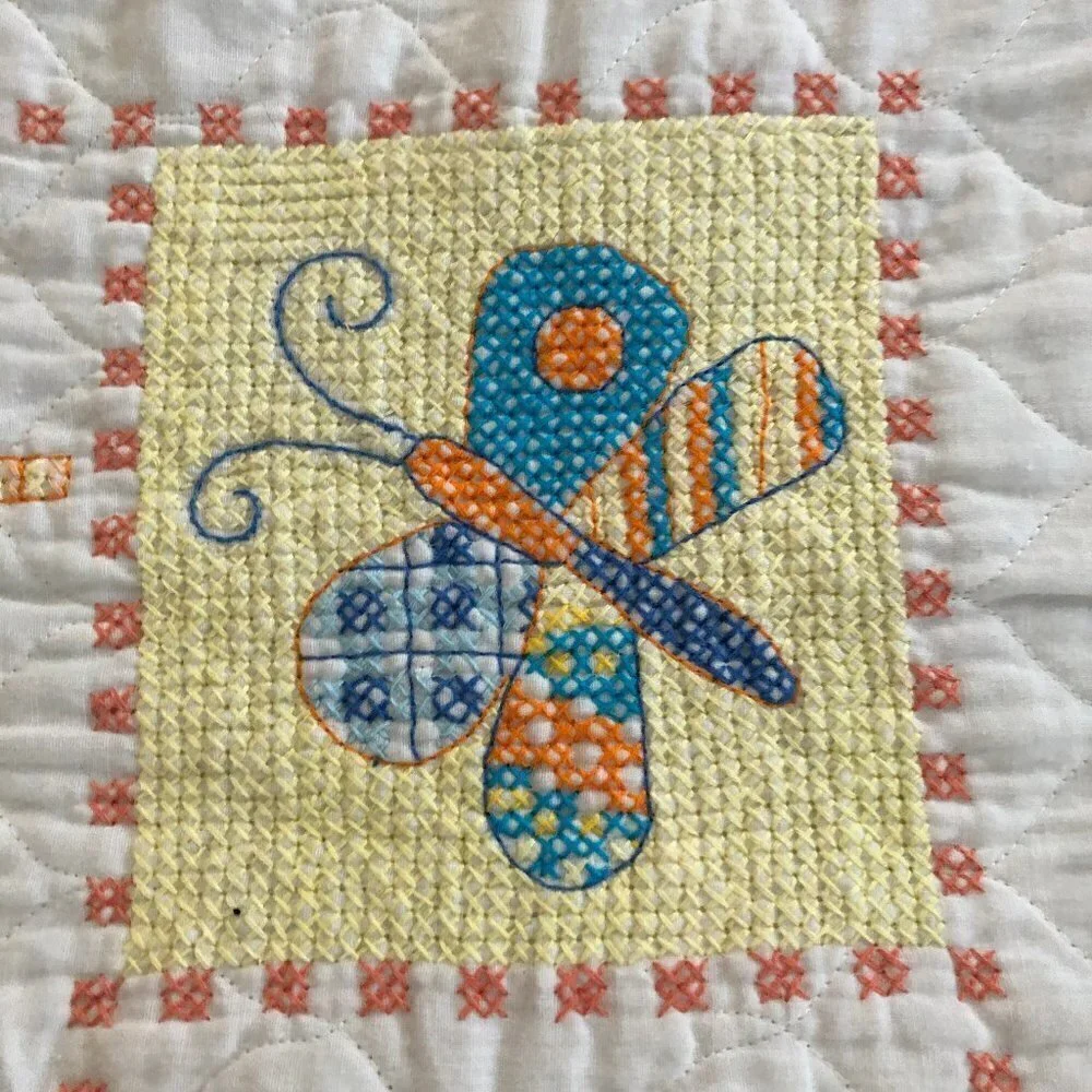 Handmade Cross Stich Baby Quilt #713-3